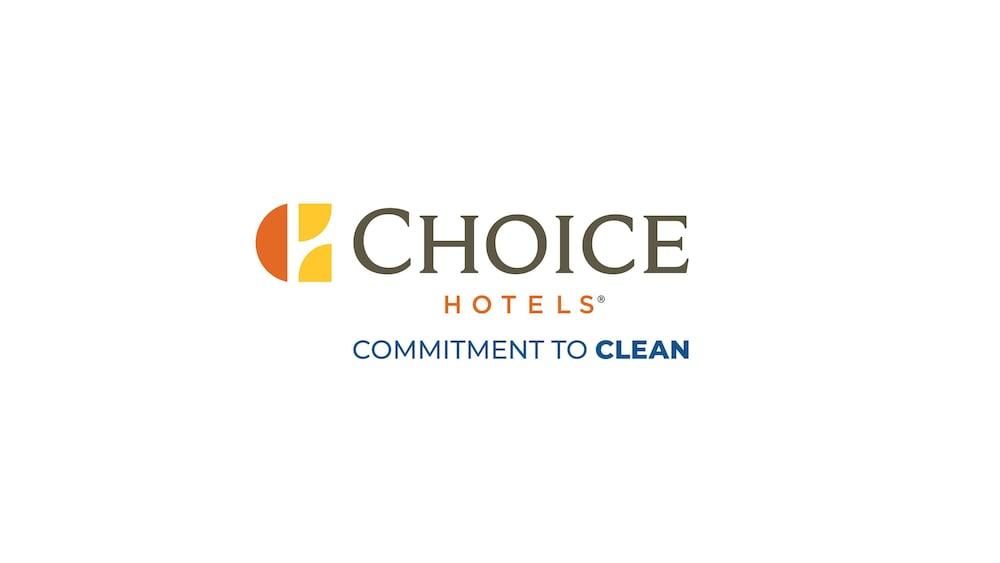 Quality Inn & Suites Santee Bagian luar foto