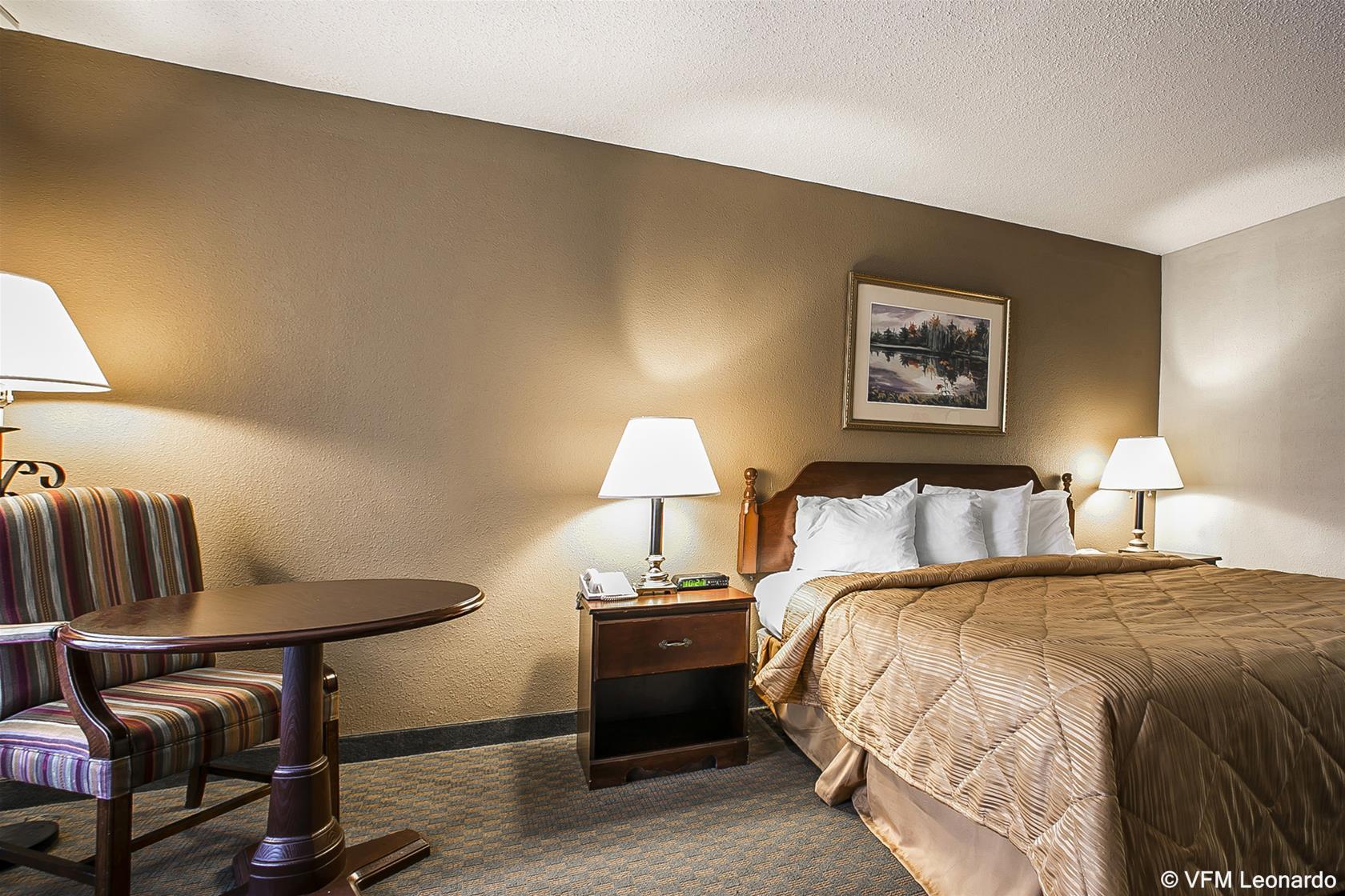 Quality Inn & Suites Santee Bagian luar foto