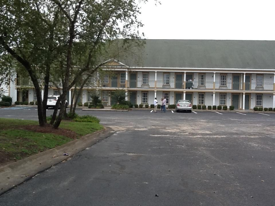 Quality Inn & Suites Santee Bagian luar foto