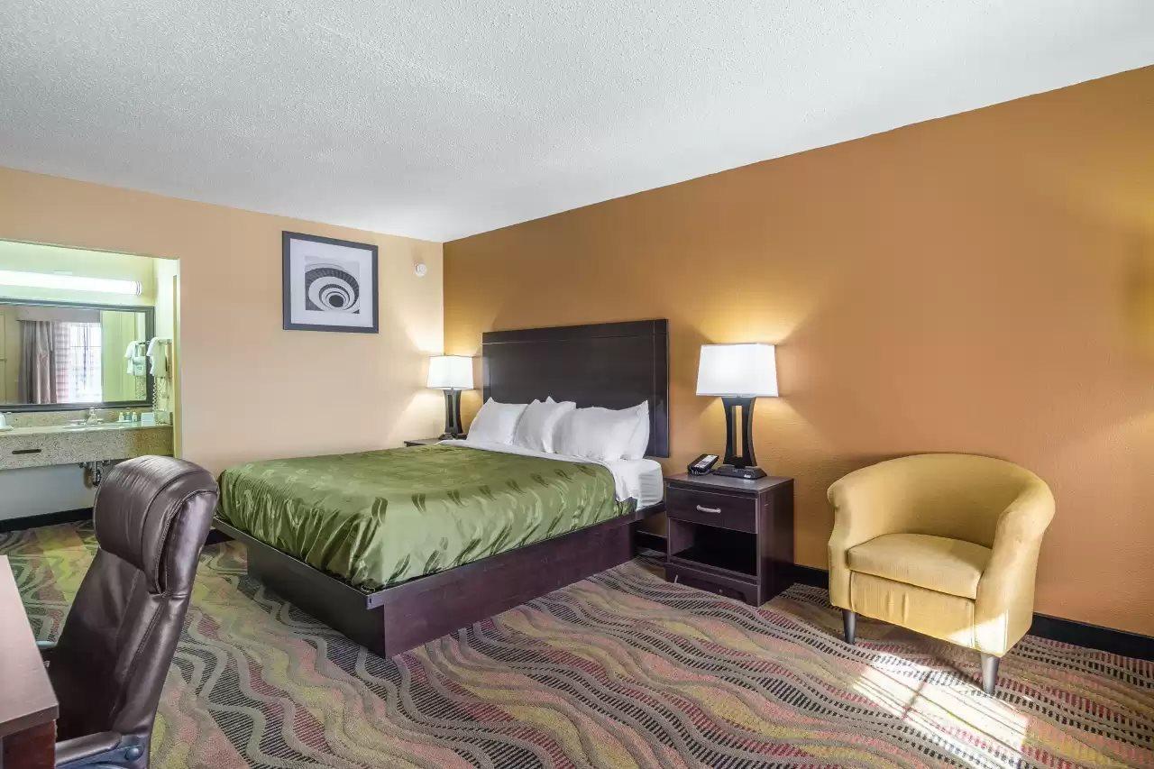 Quality Inn & Suites Santee Bagian luar foto