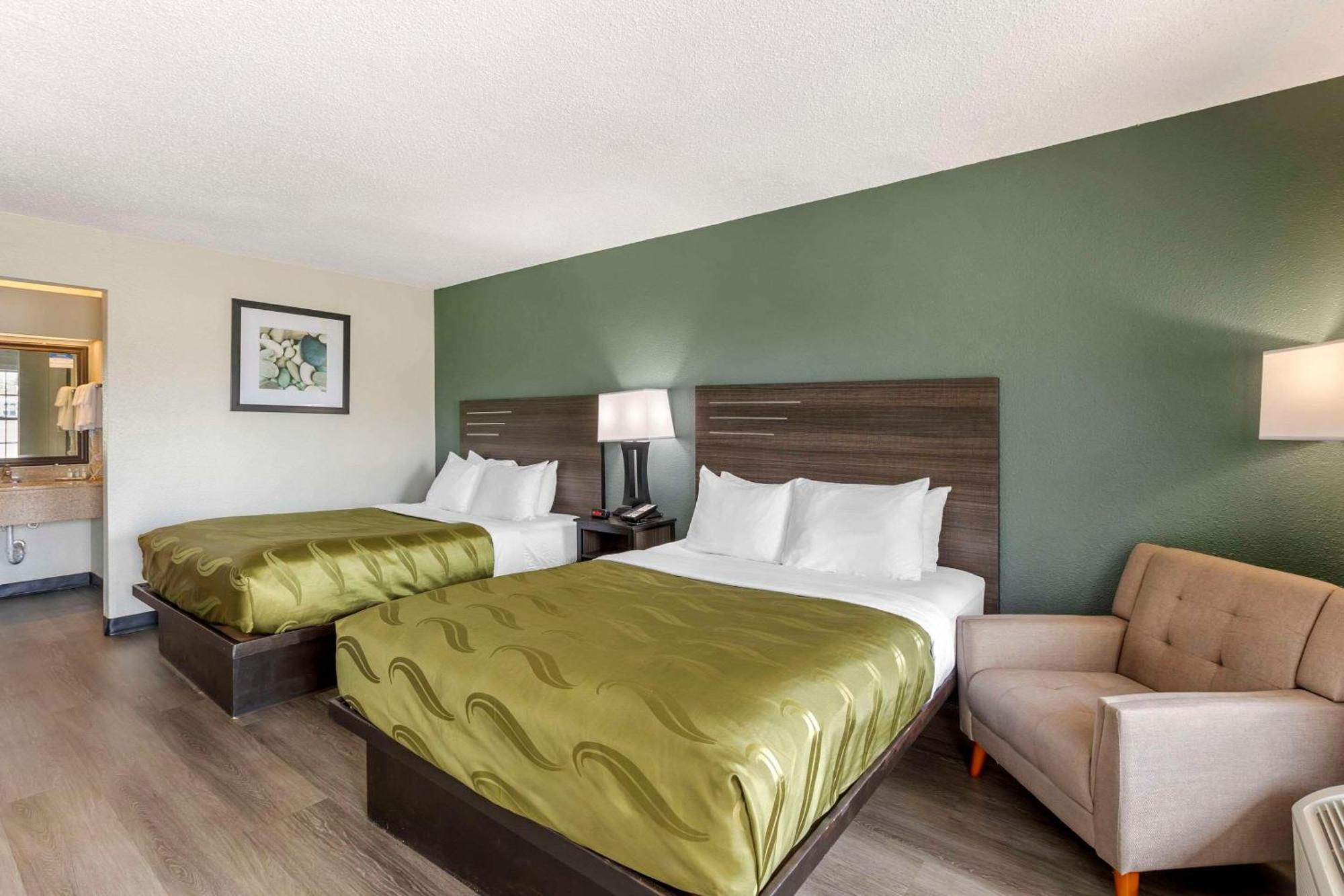 Quality Inn & Suites Santee Bagian luar foto