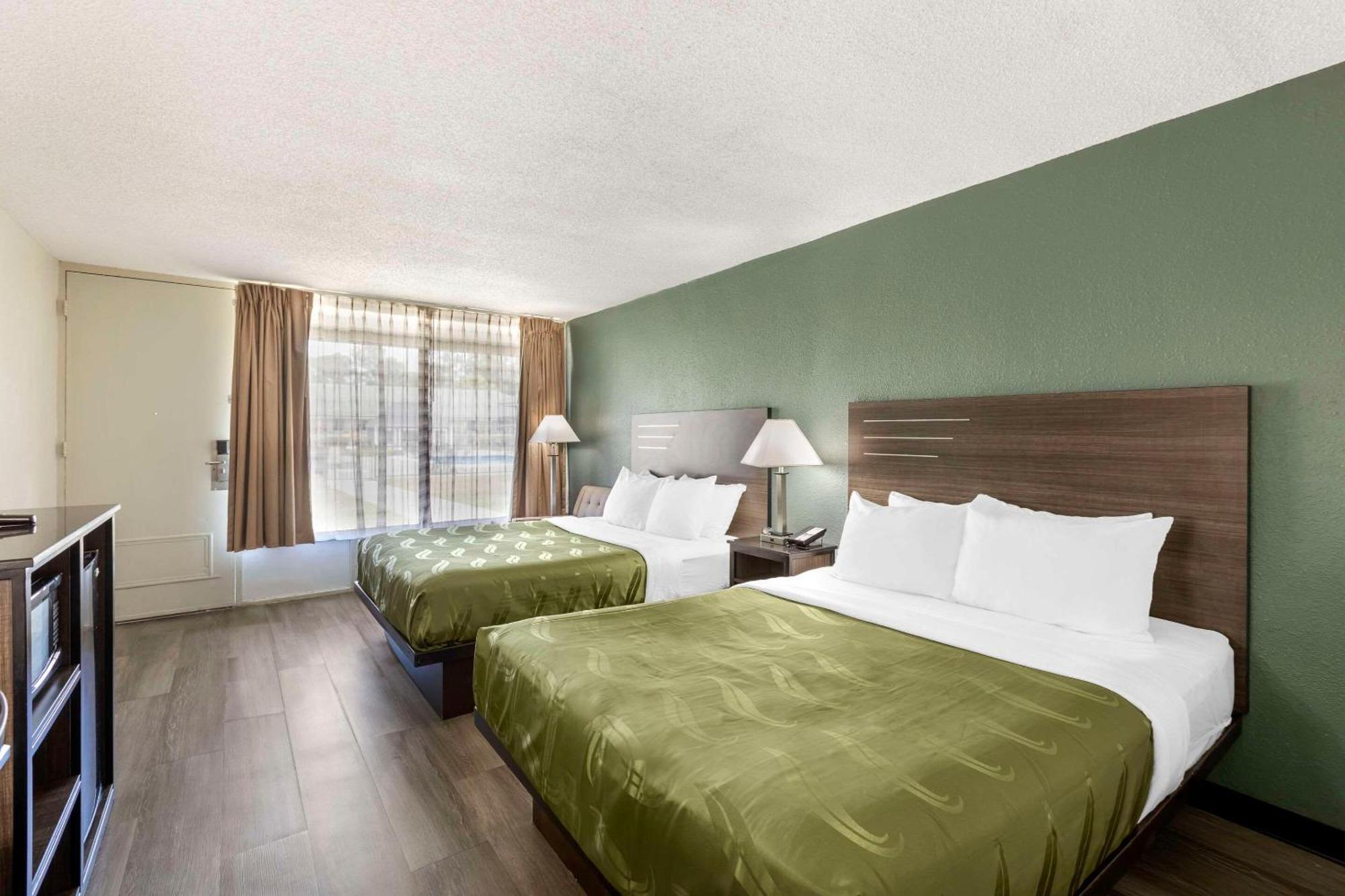Quality Inn & Suites Santee Bagian luar foto